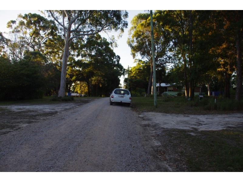 12 President Terrace, Macleay Island QLD 4184