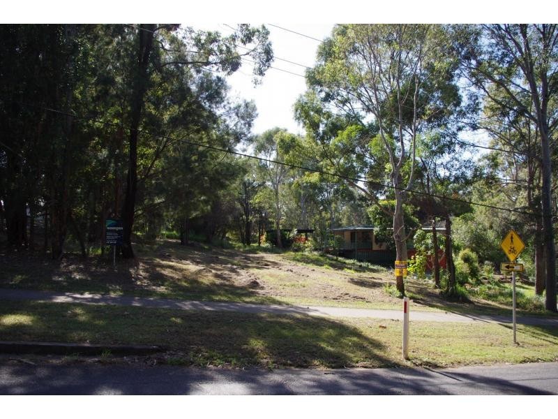 33 Southsea Terrace, Macleay Island QLD 4184