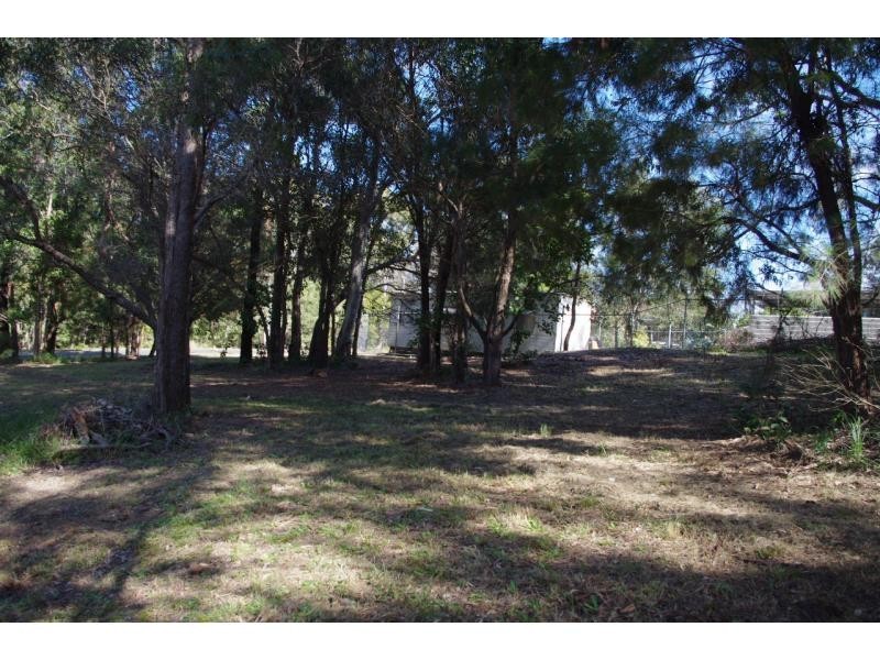 33 Southsea Terrace, Macleay Island QLD 4184