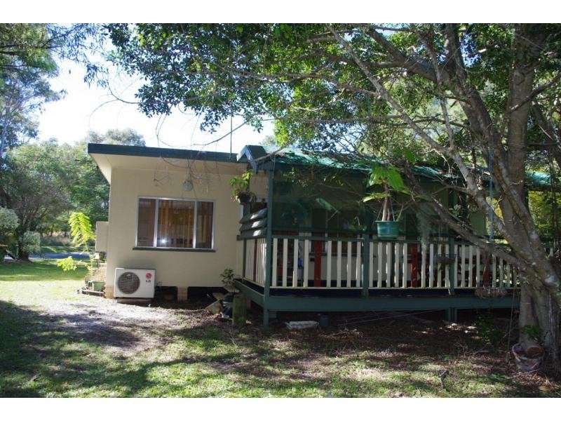 36 Hamilton Parade, Macleay Island QLD 4184
