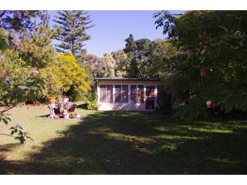 36 Hamilton Parade, Macleay Island QLD 4184