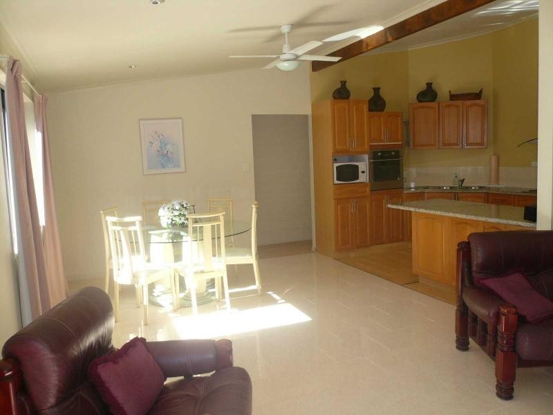 11 Jane Street, Macleay Island QLD 4184