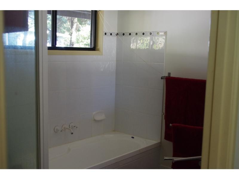 18 Marine Street, Macleay Island QLD 4184