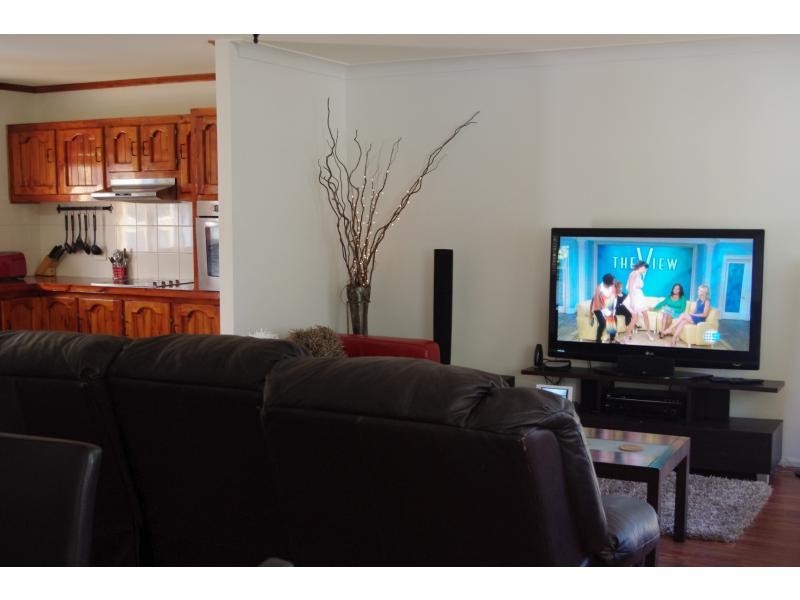 18 Marine Street, Macleay Island QLD 4184