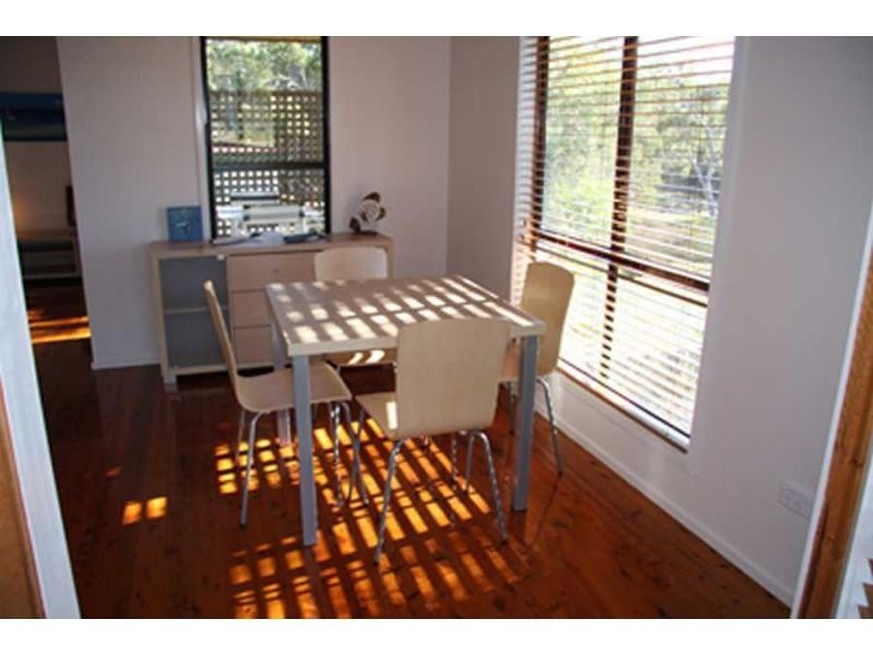 35 Jan Street, Macleay Island QLD 4184