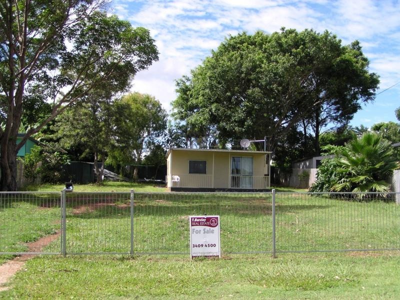 16 Francis Street, Macleay Island QLD 4184