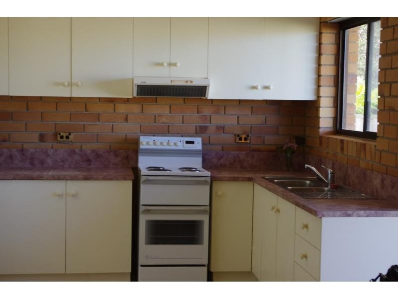 40 Treasure Island Avenue, Karragarra Island QLD 4184