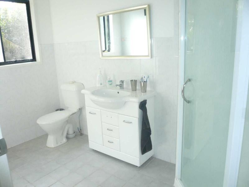 8 Cowes Street, Macleay Island QLD 4184