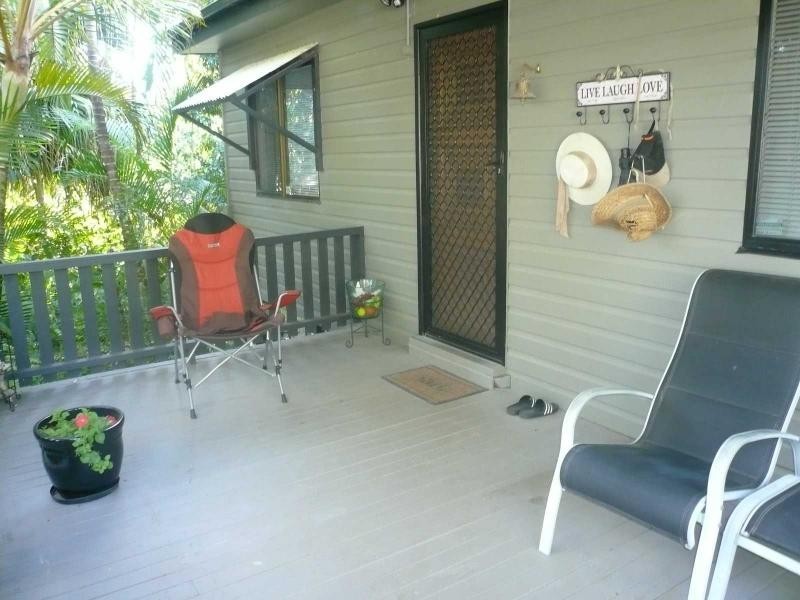 8 Cowes Street, Macleay Island QLD 4184