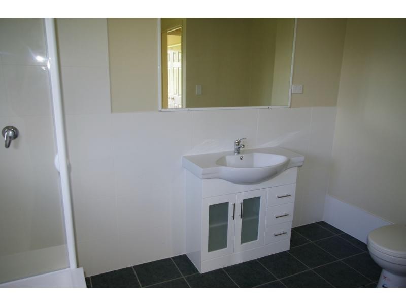 117 High Central Road, Macleay Island QLD 4184