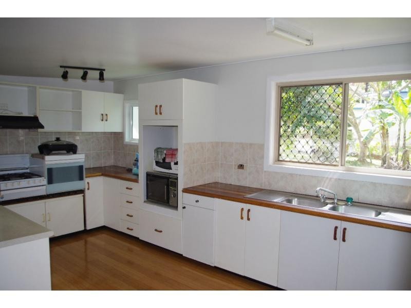 232-234 High Central Road, Macleay Island QLD 4184