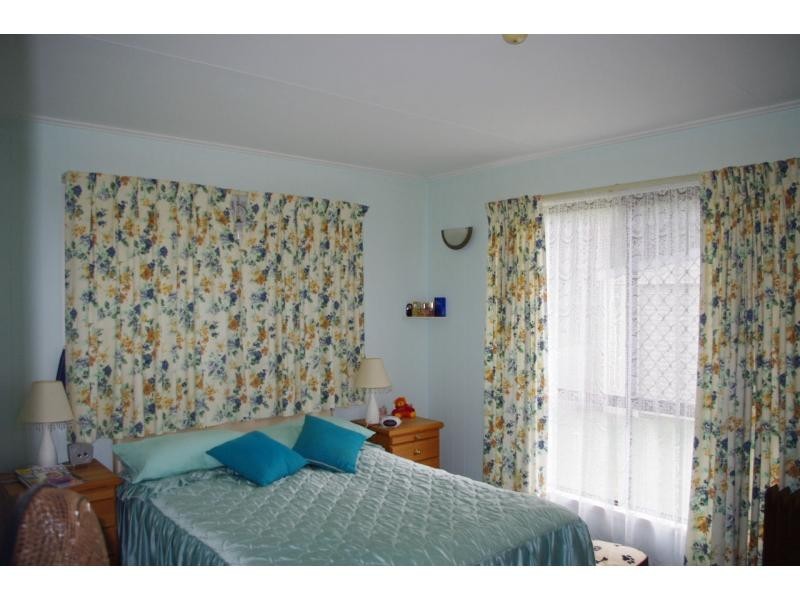 5 William Street, Macleay Island QLD 4184