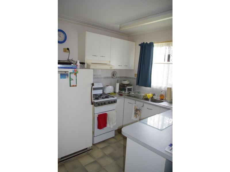 5 William Street, Macleay Island QLD 4184