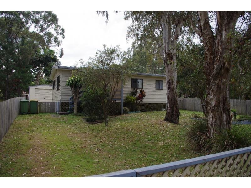5 William Street, Macleay Island QLD 4184