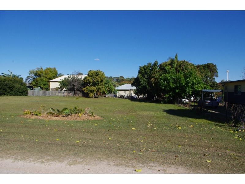 12 Marine Street, Macleay Island QLD 4184