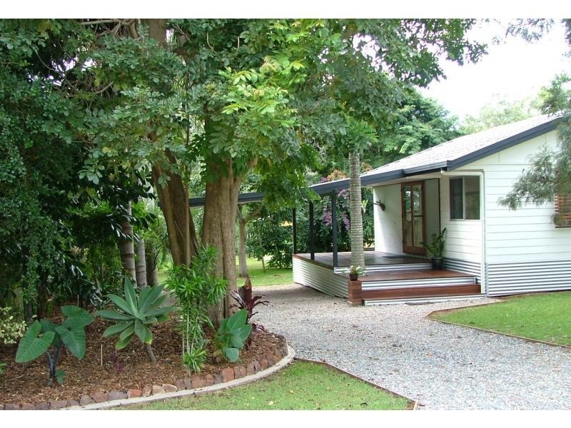 14 Lemontree Drive, Macleay Island QLD 4184