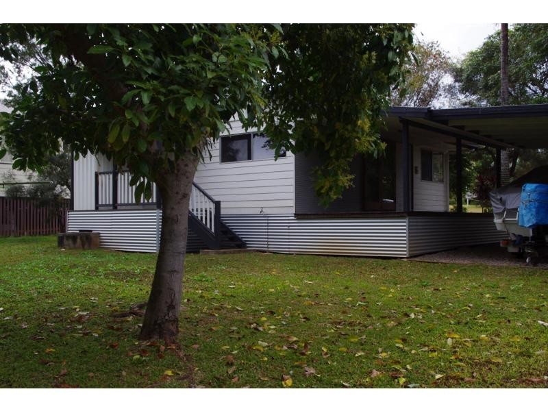 14 Lemontree Drive, Macleay Island QLD 4184
