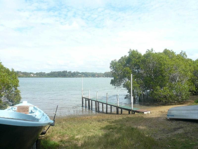 1 Blue Vista Street, Macleay Island QLD 4184