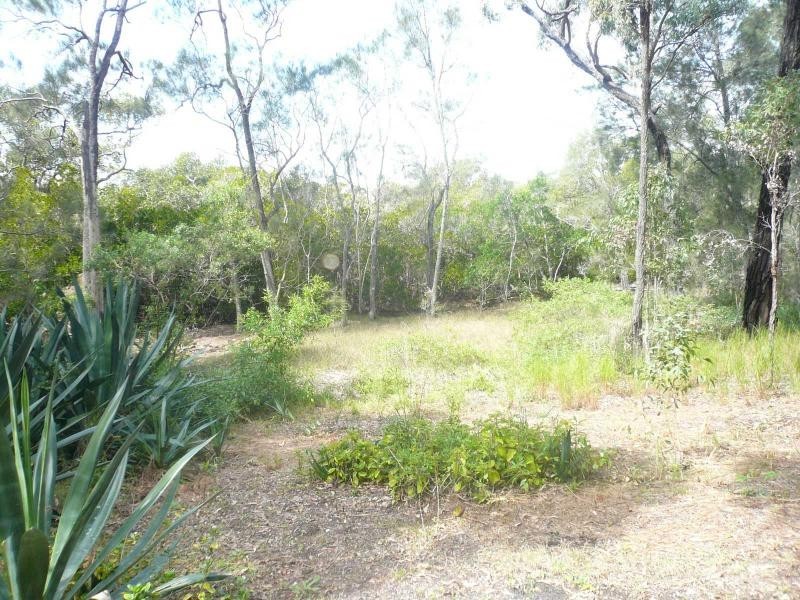 1 Blue Vista Street, Macleay Island QLD 4184