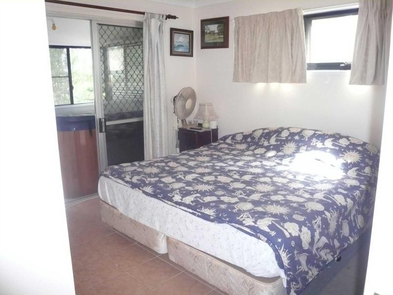 1 Blue Vista Street, Macleay Island QLD 4184