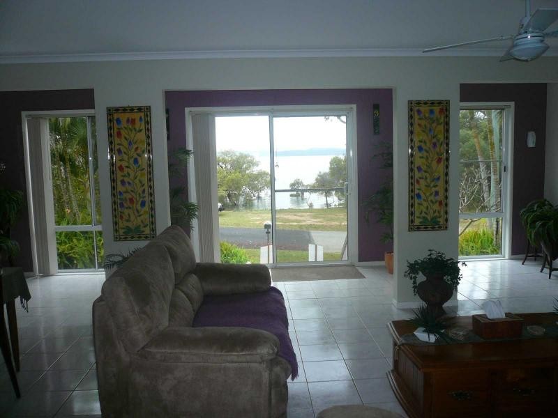 17 Koonwarra Parade, Macleay Island QLD 4184
