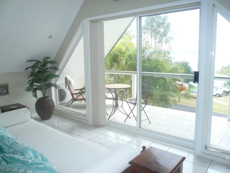 17 Koonwarra Parade, Macleay Island QLD 4184