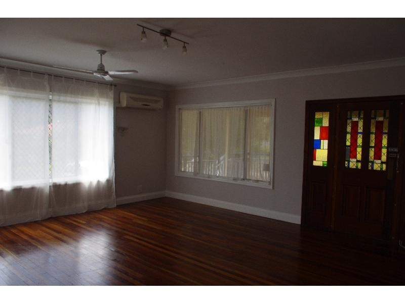 4 Barramundi Street, Macleay Island QLD 4184