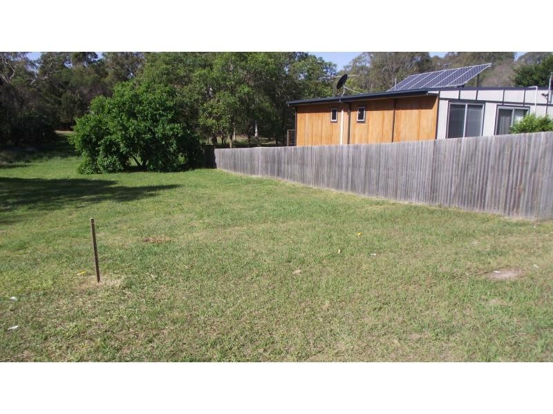 7 Granadilla Street, Macleay Island QLD 4184