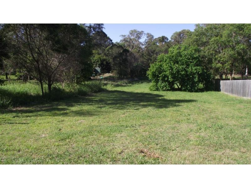 7 Granadilla Street, Macleay Island QLD 4184