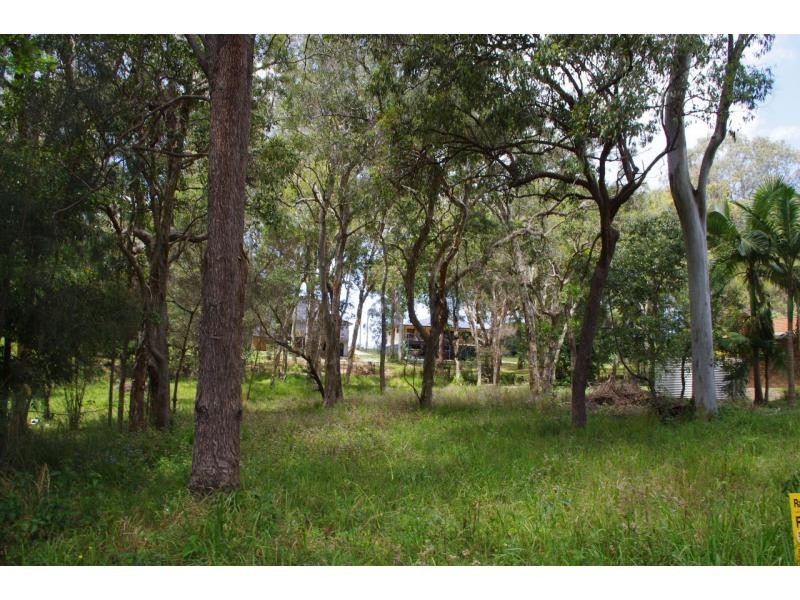 42 Coondooroopa Drive, Macleay Island QLD 4184