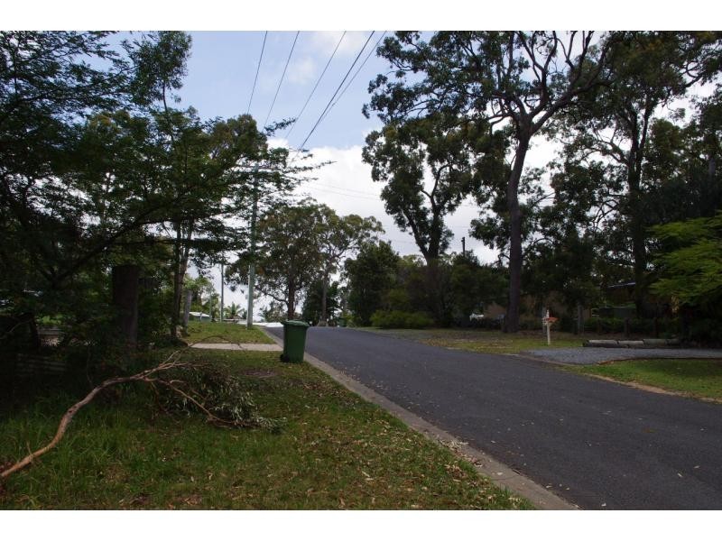 42 Coondooroopa Drive, Macleay Island QLD 4184