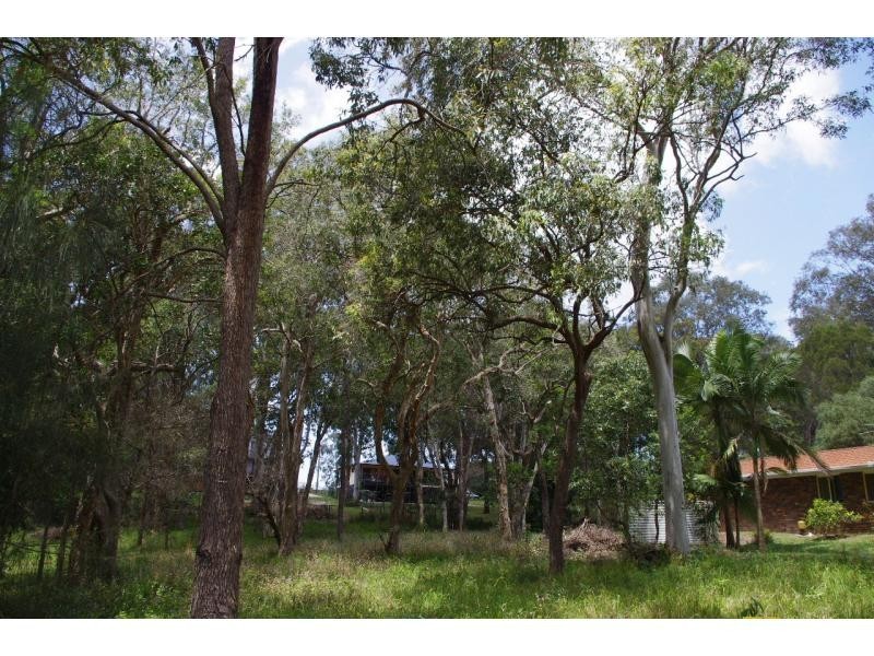 42 Coondooroopa Drive, Macleay Island QLD 4184