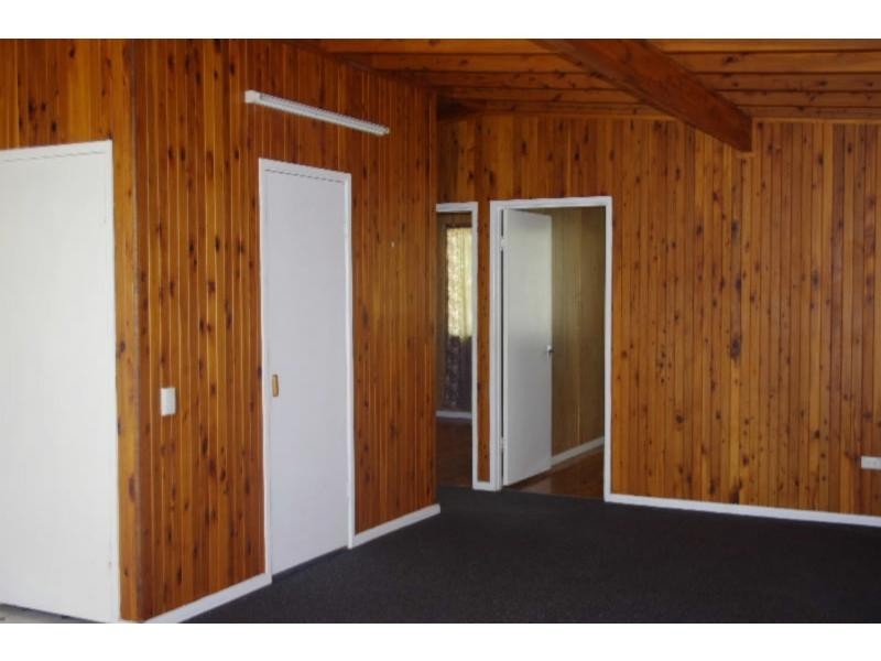 7 Noondoo Street, Macleay Island QLD 4184