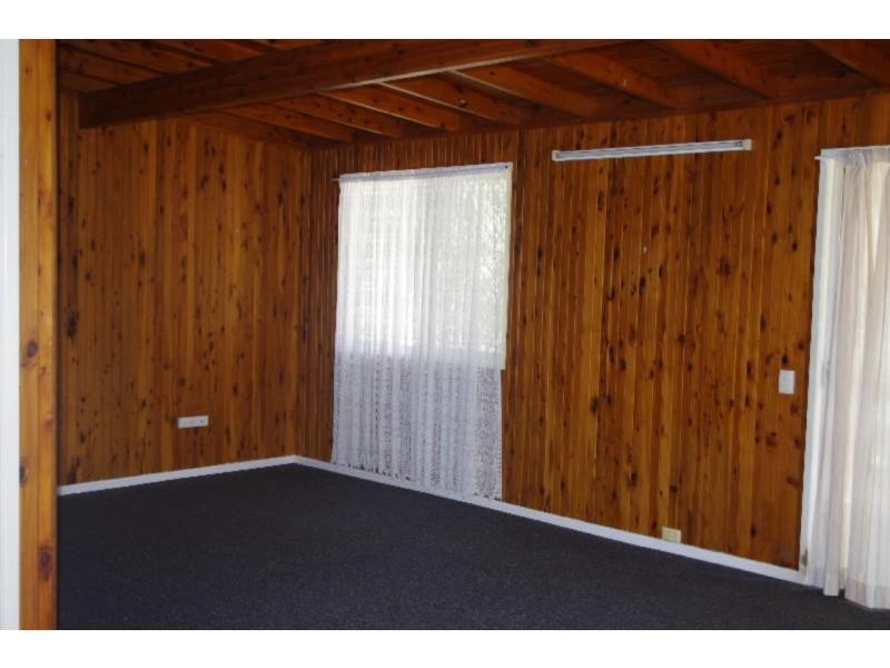 7 Noondoo Street, Macleay Island QLD 4184