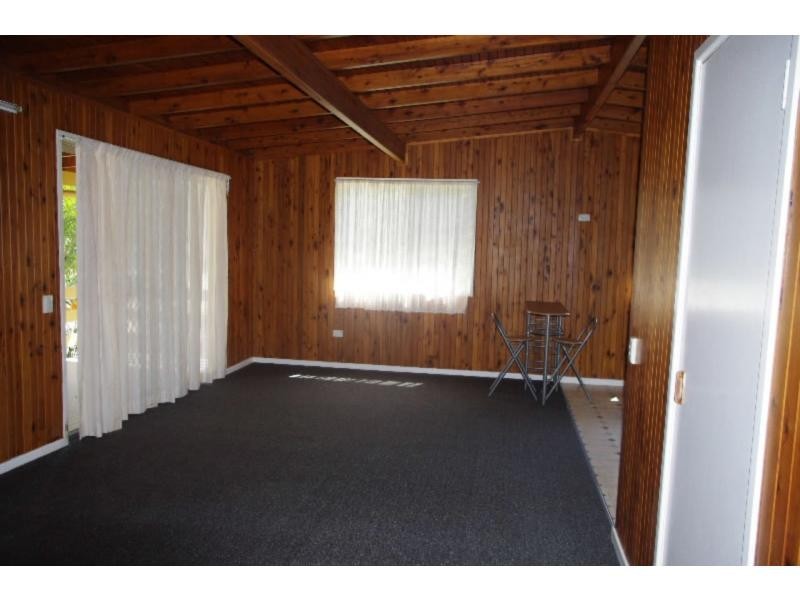 7 Noondoo Street, Macleay Island QLD 4184