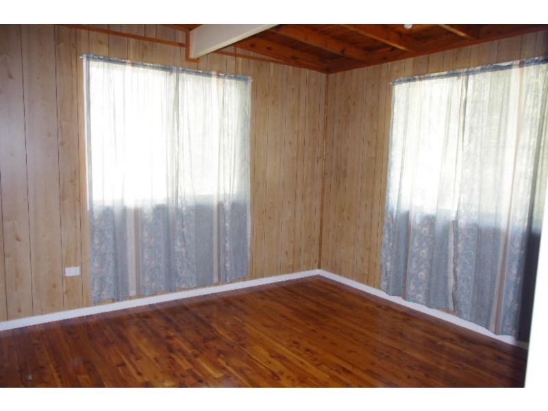 7 Noondoo Street, Macleay Island QLD 4184