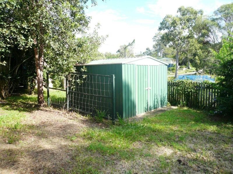 67 Scotts Road, Macleay Island QLD 4184