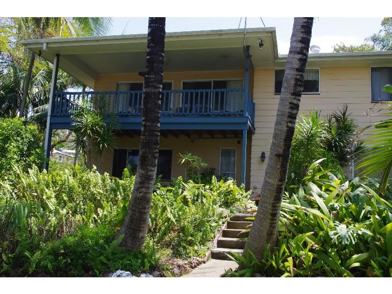 37 Kooberry Street, Macleay Island QLD 4184