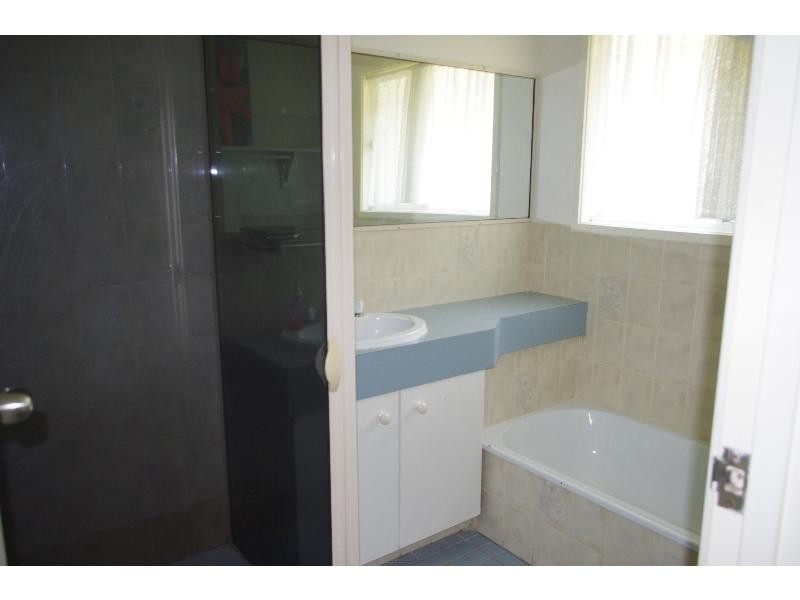 37 Kooberry Street, Macleay Island QLD 4184