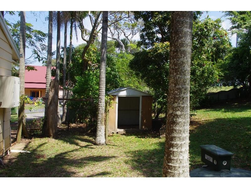 37 Kooberry Street, Macleay Island QLD 4184