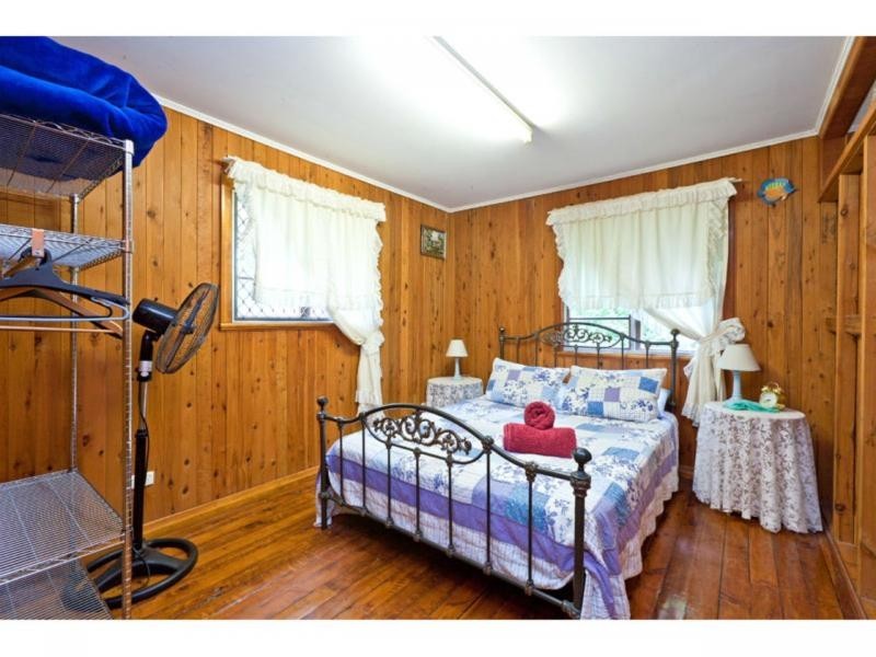 2 Ryde Street, Macleay Island QLD 4184