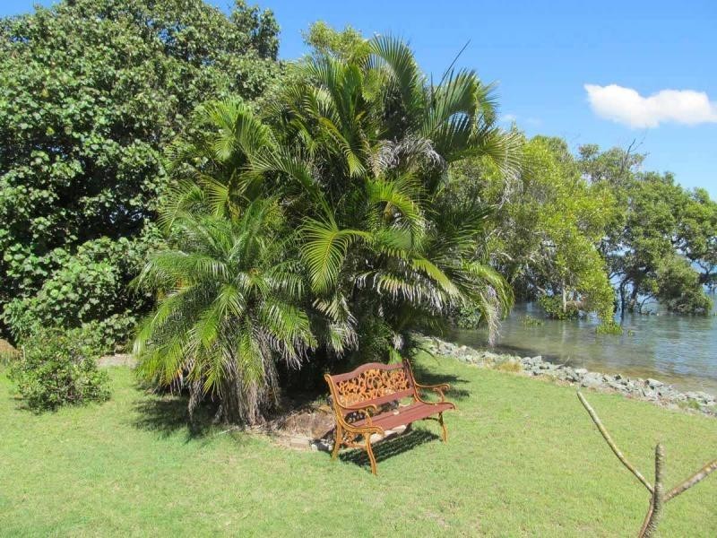 54 Attunga Street North, Macleay Island QLD 4184