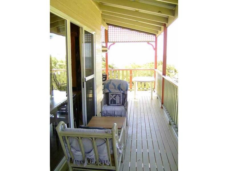 54 Attunga Street North, Macleay Island QLD 4184