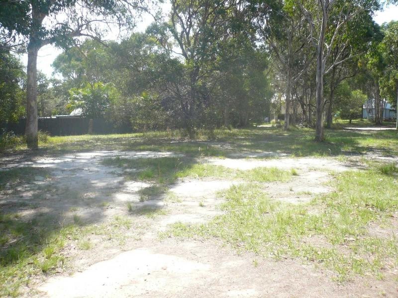 2 Tingara Street, Macleay Island QLD 4184