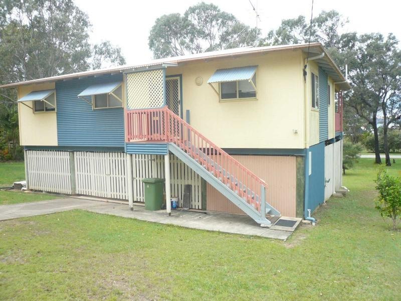 4 Alkira Street, Macleay Island QLD 4184