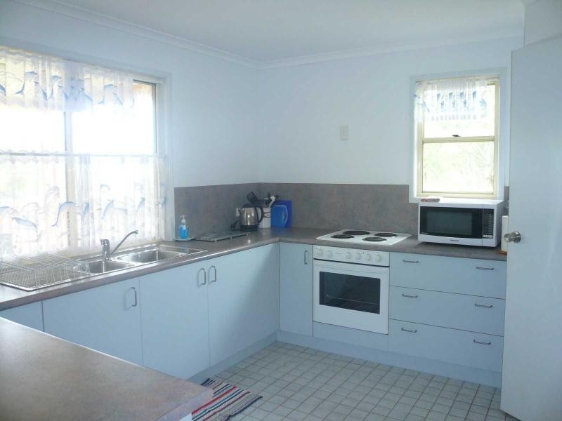 4 Alkira Street, Macleay Island QLD 4184