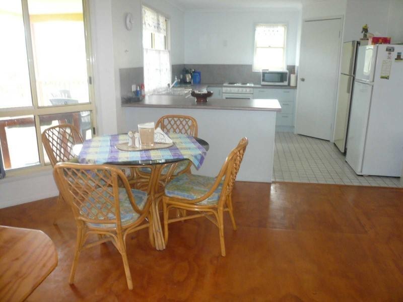 4 Alkira Street, Macleay Island QLD 4184