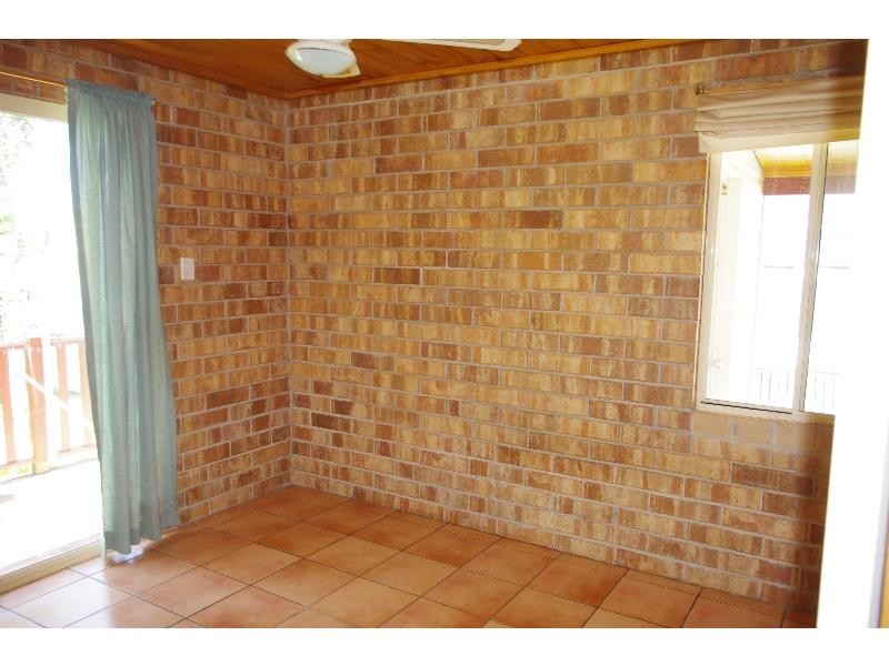 11 Vine Street, Macleay Island QLD 4184