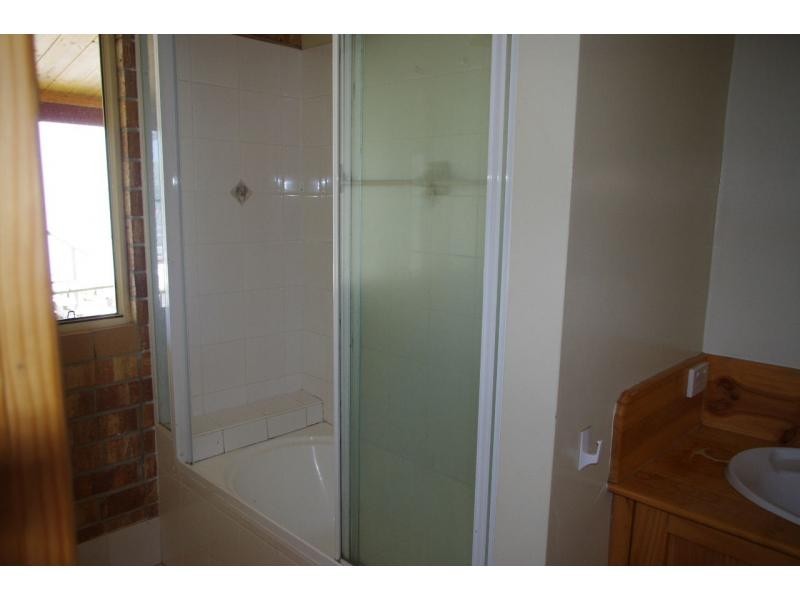 11 Vine Street, Macleay Island QLD 4184