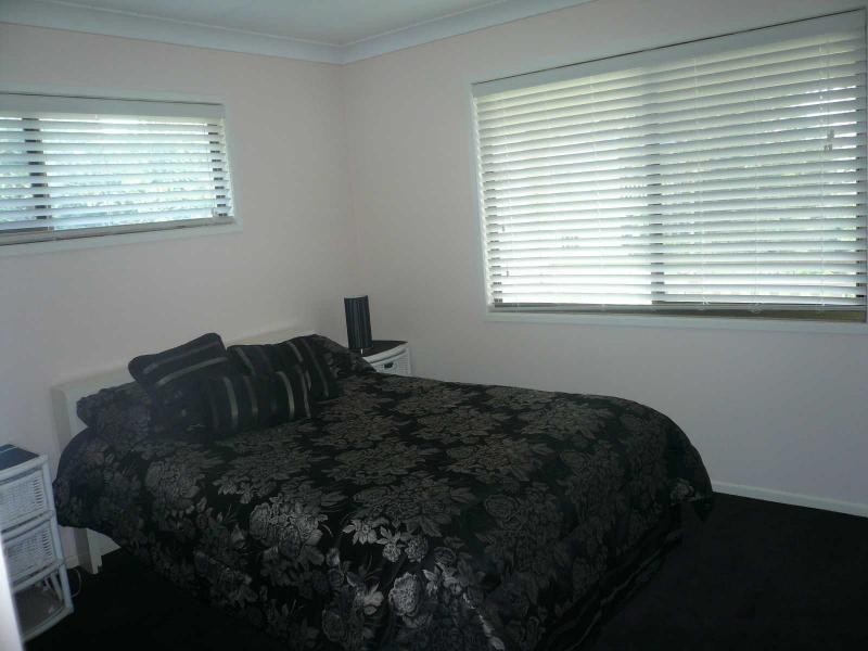 18 Kim Crescent, Macleay Island QLD 4184